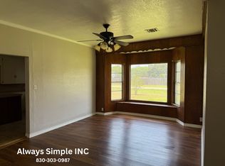 302 E 5th St, Bishop, TX 78343