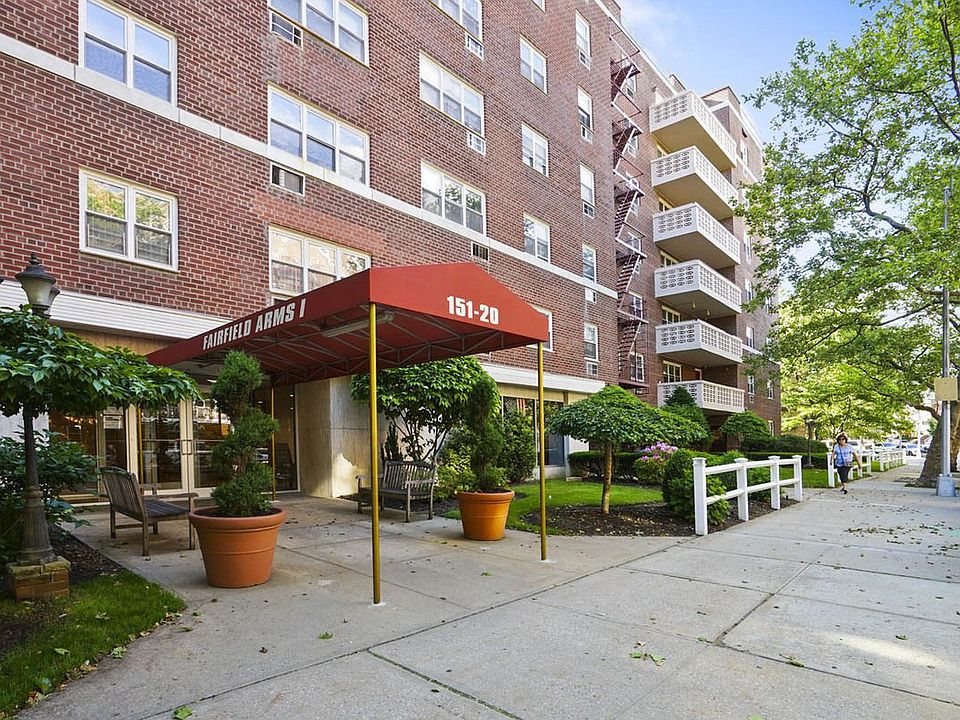 1st image of 15120 88th St APT 4E
