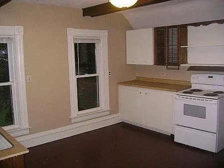 1 bed, 560 sqft, $895 — Photo 4