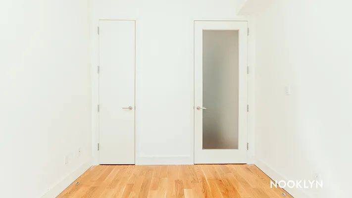 Rented by Nooklyn NYC LLC | media 21