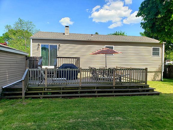 4th image of 2802 Heather Ave