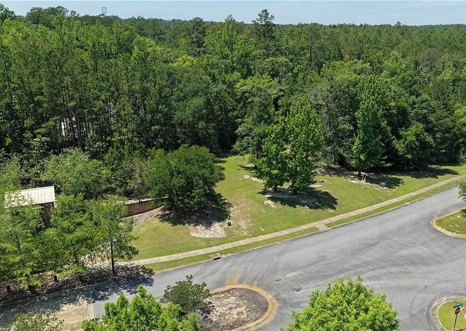 1st image of 1002 Antebellum Blvd