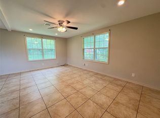 3109 8th St, Bay City, TX 77414