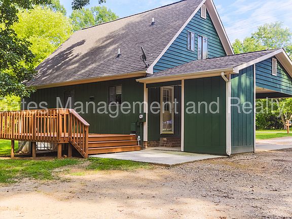 3rd image of 1106 John Breckenridge Dr