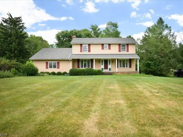 5485 Parkside Trl, Solon, OH 44139
