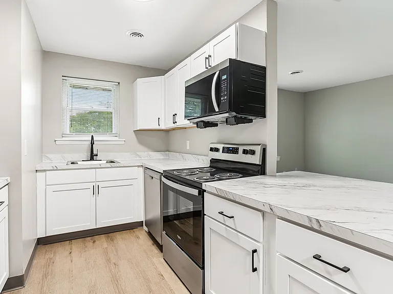 Brookbend Apartments — Photo 1