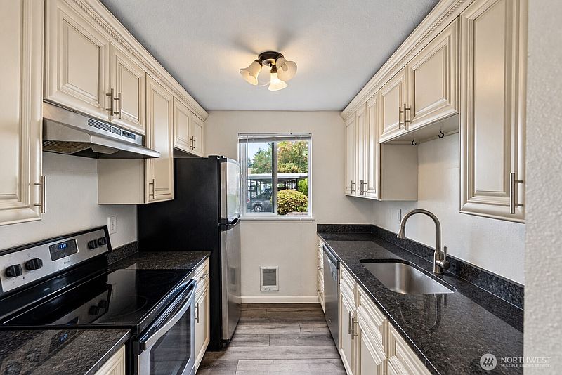 3rd image of 1721 SW 318th Place #48A