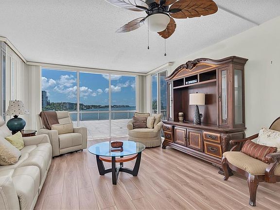 5th image of 100 PIERCE STREET #305
