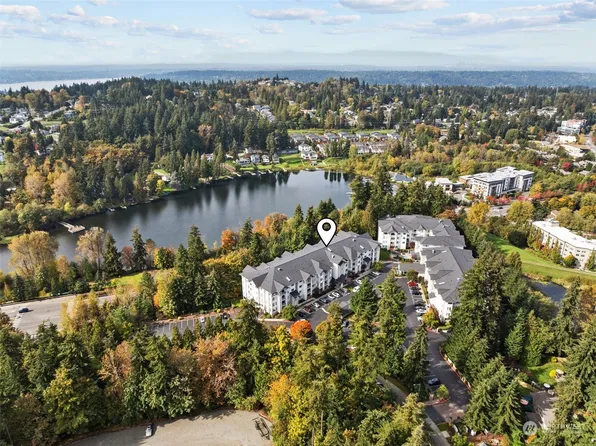 13301 SE 79th Place #C206, Newcastle, WA 98059