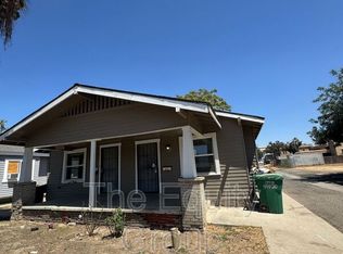 435 Reddington Ave, Hanford, CA 93230