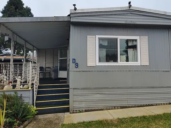 77500 S 5th St #D-9, Cottage Grove, OR 97424