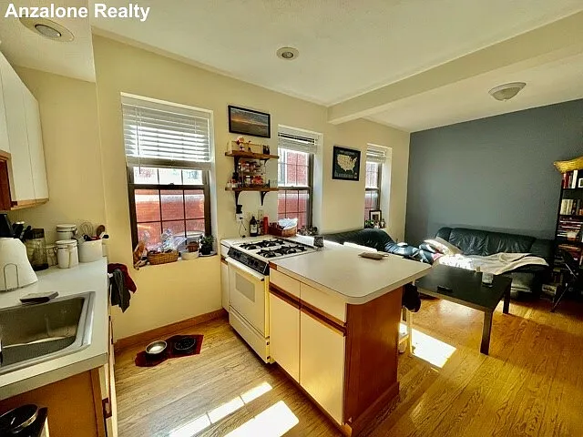 Building Photo - 2A Baldwin Pl #3
