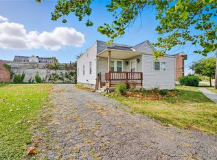 16100 Saranac Rd, Cleveland, OH 44110