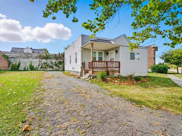 16100 Saranac Rd, Cleveland, OH 44110