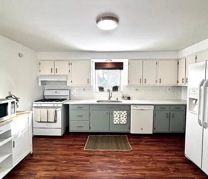 616 Lane Way — Photo 27