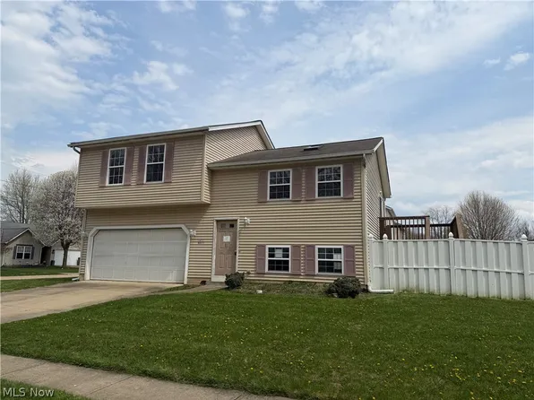 6623 Monroe Ln, North Ridgeville, OH 44039