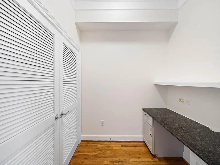 3333 Allen Pkwy #1403 — Photo 3