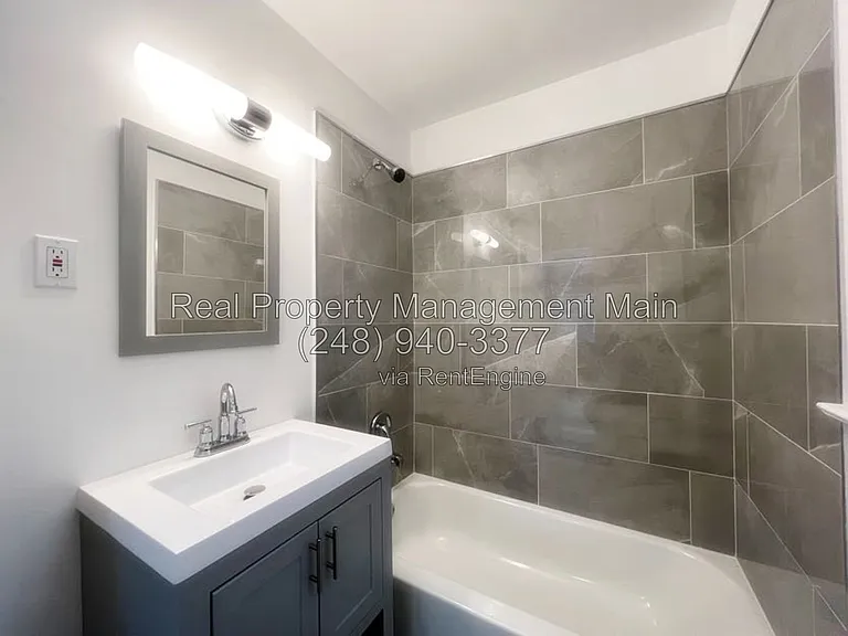 25895 Currier St — Photo 5