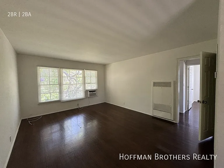 5959 Cahuenga Blvd #D — Photo 3