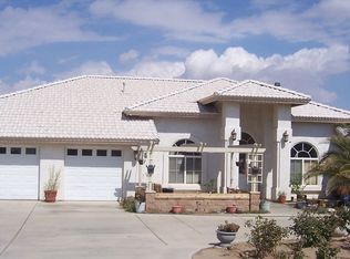 11236 Smoke Tree Rd, Oak Hills, CA 92344