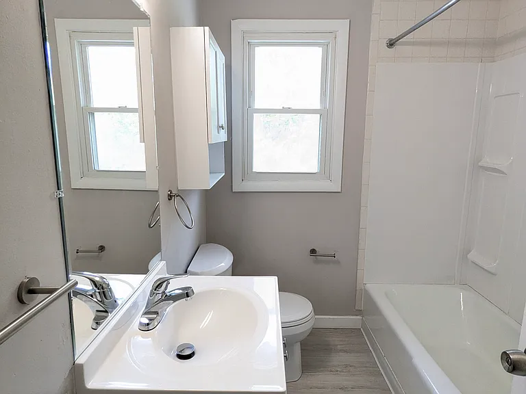 158 Jersey St #8 — Photo 2