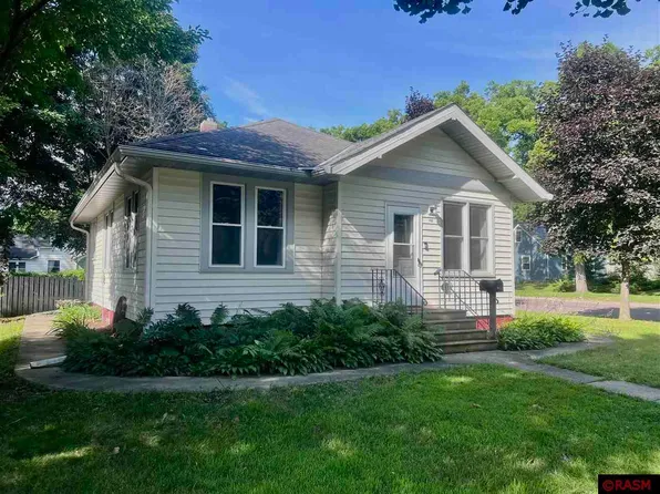 326 W Wabasha St, Saint Peter, MN 56082
