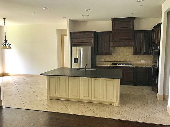 4th image of 9519 Majestic Canyon Ln