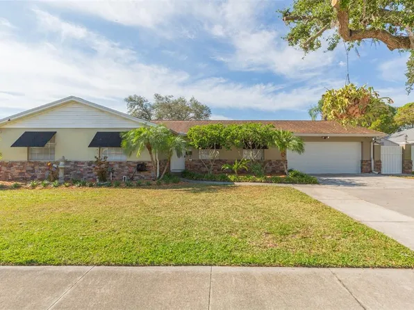 6710 Mornay Cir, Tampa, FL 33615