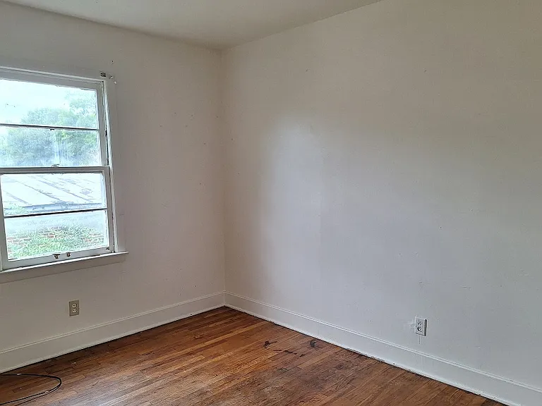 120 Leflore Ave #5 — Photo 5