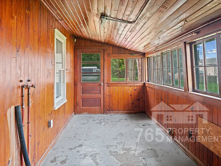 308 N 5th St — Photo 10