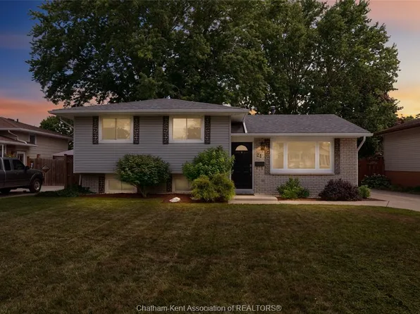 21 Primrose Ln, Chatham Kent, ON N7L 4K7