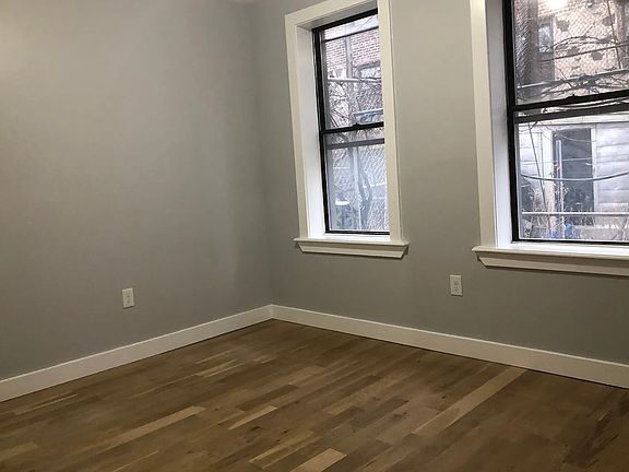 5th image of 84 Romaine Ave #13RR