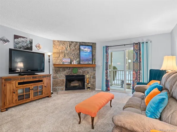 902 S Walden Street #102, Aurora, CO 80017