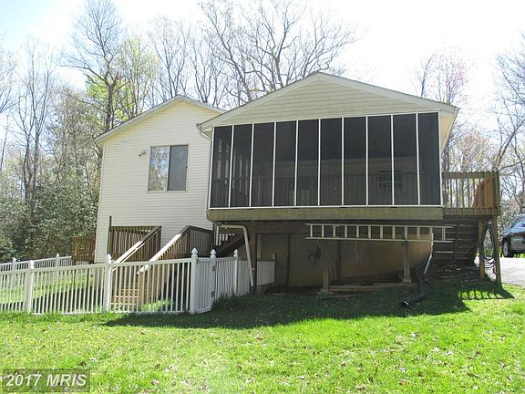 Exterior (Rear)