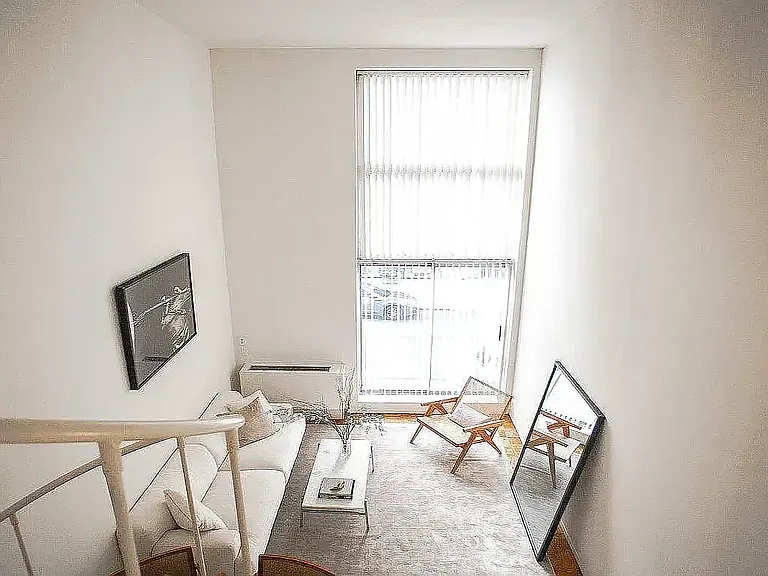 220 E 24th St #4G — Photo 6