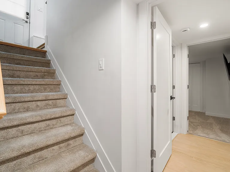 2128 Garfield St — Photo 18