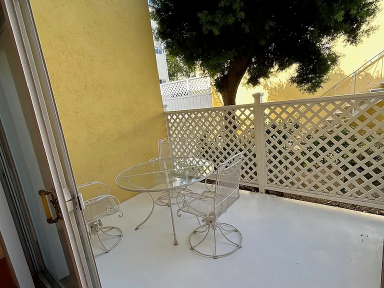 626 N Monterey St #M — Photo 15