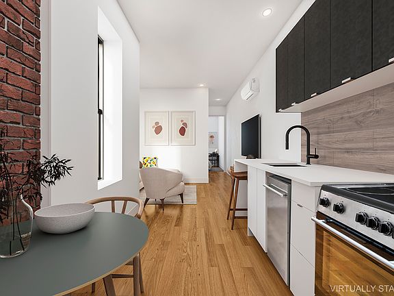 4th image of 385 Chauncey St APT 1L