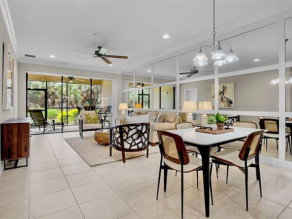 3rd image of 5425 CICERONE STREET #103