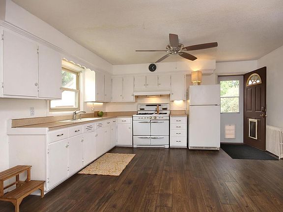5th image of 311 N Cedar St