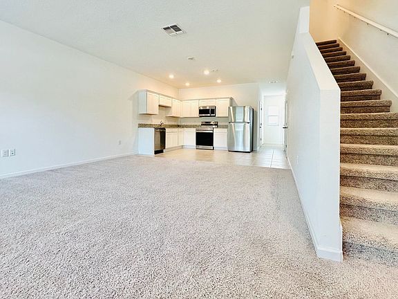 2nd image of 334 Cadberry Pl