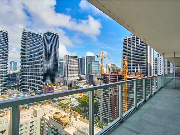 2nd image of 1111 SW 1st Ave APT 3023