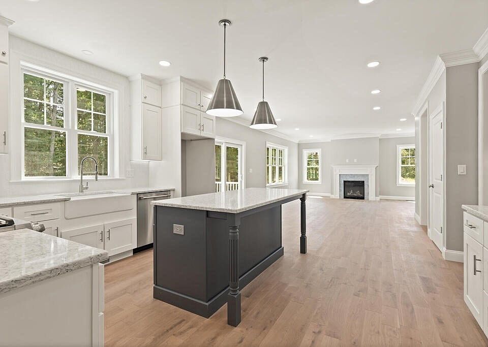 2 Cooper Ln, Easton, MA 02356 Zillow