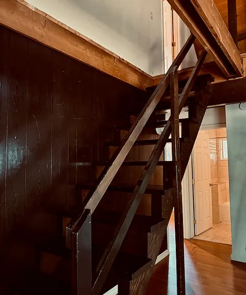 stairwell to loft