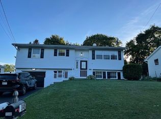 1047 Schuyler St, Endicott, NY 13760