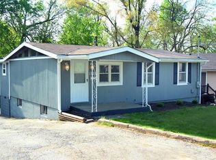 1226 S Spring St, Independence, MO 64055