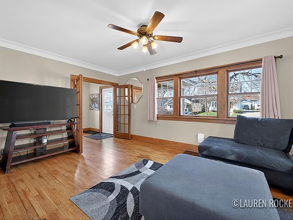 5th image of 840 Ardmore St SE