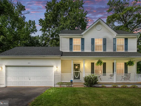 10122 Sharon Springs Dr, Fredericksburg, VA 22408