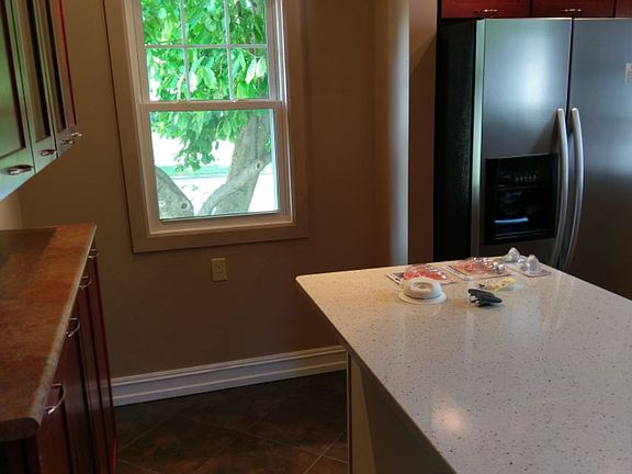 3rd image of 403 Forrer Blvd