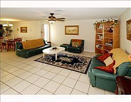 3rd image of 9471 SW 49th St